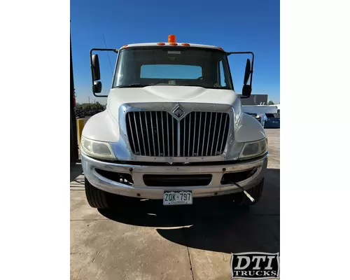 Grille INTERNATIONAL 4200 DTI Trucks