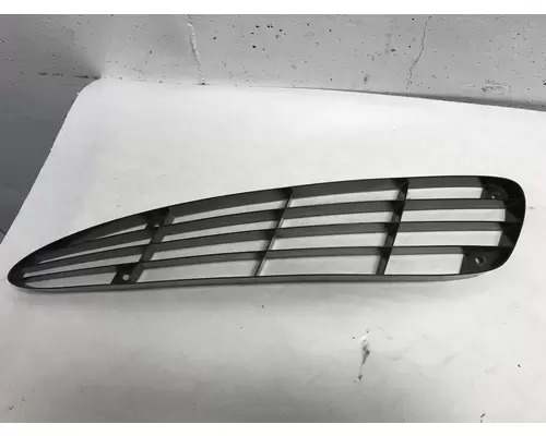 International 4200 Hood Side Vent
