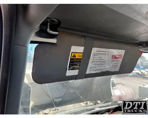 Interior Sun Visor INTERNATIONAL 4200 DTI Trucks