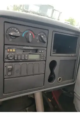 International 4200 Radio