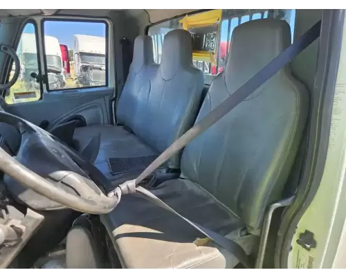 International 4200 Seat, Front