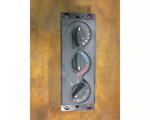 Temperature Control INTERNATIONAL 4200LP LKQ Heavy Truck - Goodys
