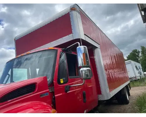 International 4300 Durastar Box  Bed