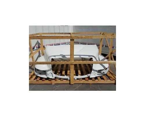 Hood INTERNATIONAL 4300 Durastar American Truck Salvage