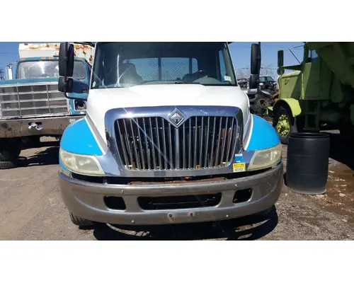 International 4300 LP Hood
