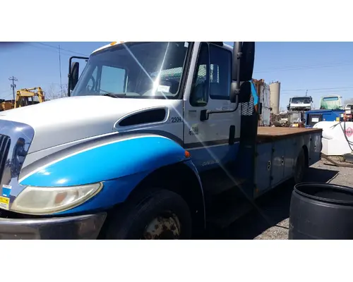 International 4300 LP Hood