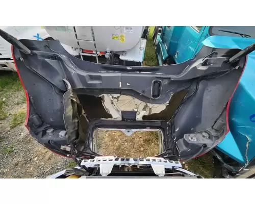 International 4300 LP Hood
