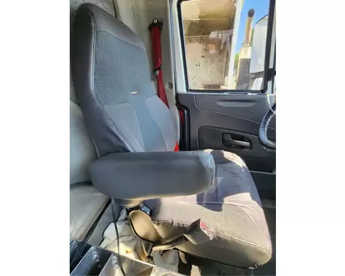 International 4300 LP Seat, Front
