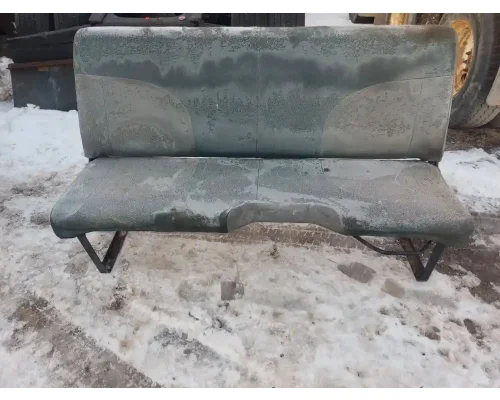 Seat, Front International 4300 LP Dixie Truck Centre