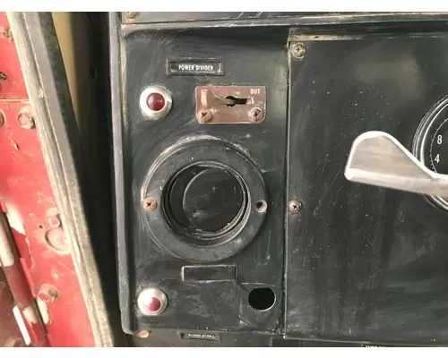 International 4300 TRANSTAR Dash Panel