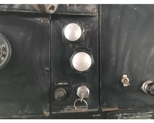 International 4300 TRANSTAR Dash Panel