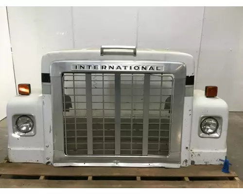 International 4300 TRANSTAR Hood