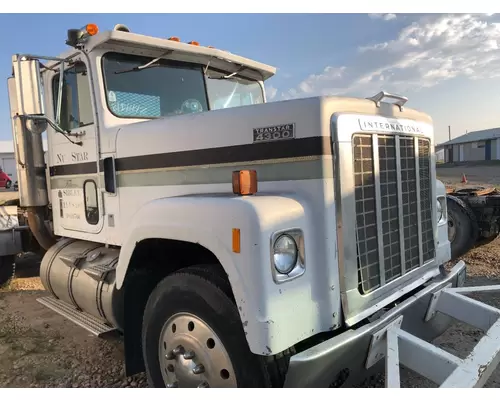 International 4300 TRANSTAR Hood