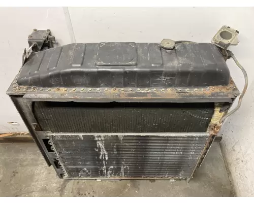 International 4300 TRANSTAR Radiator