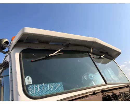 International 4300 TRANSTAR Sun Visor (Exterior)