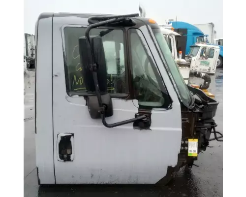 International 4300V Cab