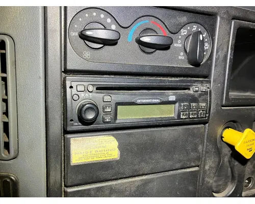 International 4300 AV Equipment
