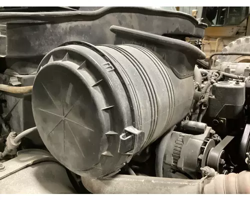 International 4300 Air Cleaner