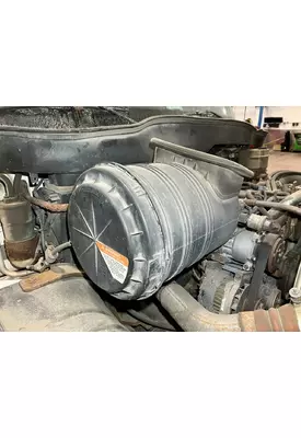 International 4300 Air Cleaner