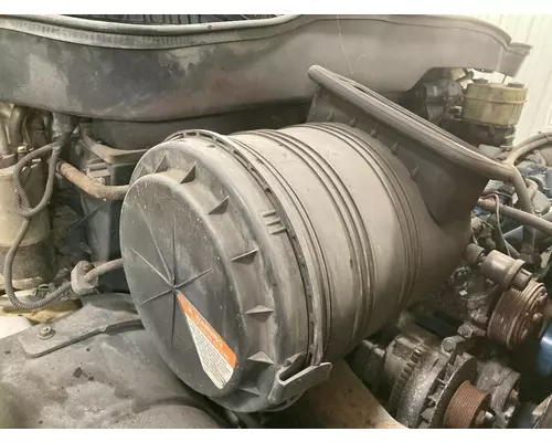 International 4300 Air Cleaner