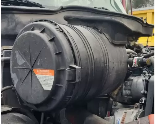 International 4300 Air Cleaner