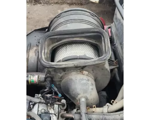 International 4300 Air Cleaner