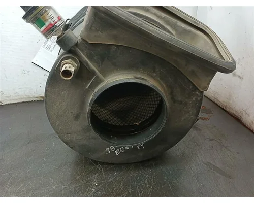 International 4300 Air Cleaner