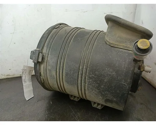 International 4300 Air Cleaner