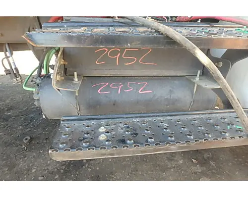 Air Tank INTERNATIONAL 4300 Sam's Riverside Truck Parts Inc