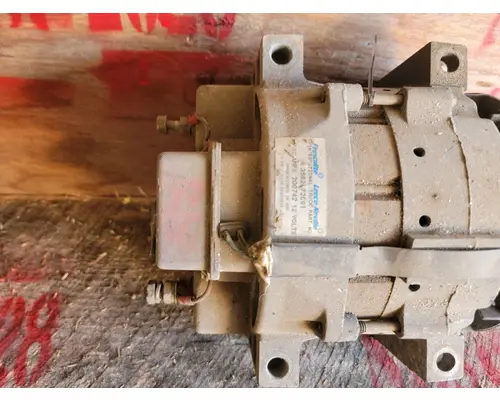 Alternator INTERNATIONAL 4300 Crest Truck Parts
