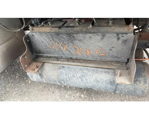 Battery Box INTERNATIONAL 4300 LKQ Western Truck Parts