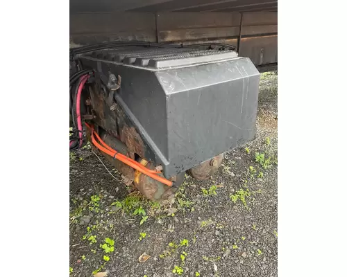 Battery Box INTERNATIONAL 4300 Dutchers Inc   Heavy Truck Div  Ny