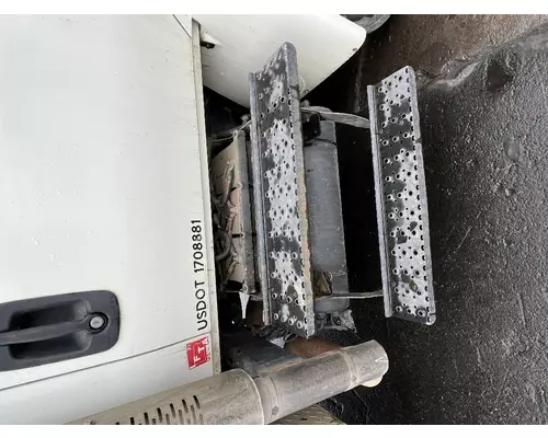 Battery Box INTERNATIONAL 4300 DTI Trucks