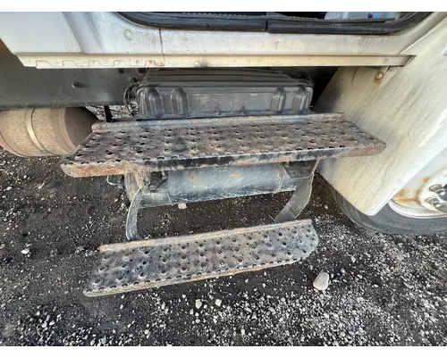 Battery Box INTERNATIONAL 4300 DTI Trucks