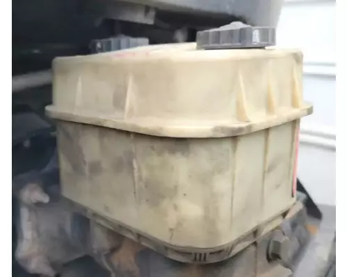 International 4300 Brake Master Cylinder