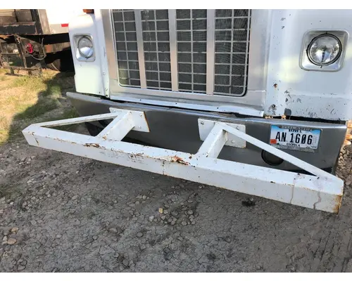 Bumper Assembly, Front INTERNATIONAL 4300 Vander Haags Inc Sp