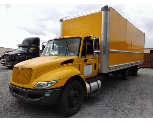 Cab INTERNATIONAL 4300 LKQ Heavy Truck Maryland