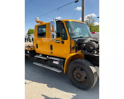 Cab INTERNATIONAL 4300 Dutchers Inc   Heavy Truck Div  Ny