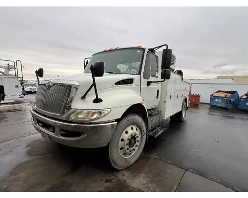 Cab INTERNATIONAL 4300 DTI Trucks