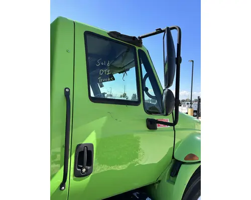 Door Glass, Front INTERNATIONAL 4300 DTI Trucks