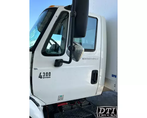 Door Vent Glass, Front INTERNATIONAL 4300 DTI Trucks