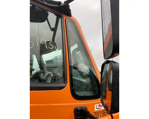 Door Vent Glass, Front INTERNATIONAL 4300 Dutchers Inc   Heavy Truck Div  Ny