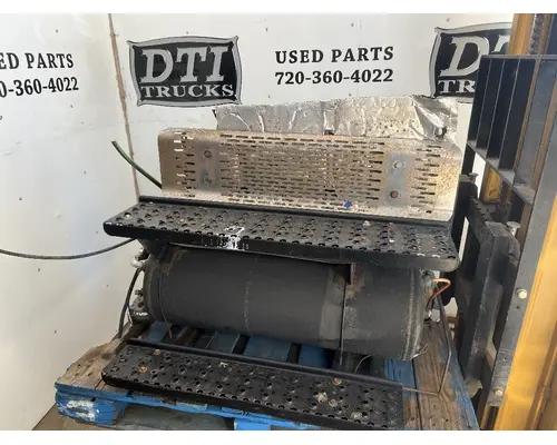 DPF (Diesel Particulate Filter) INTERNATIONAL 4300 DTI Trucks