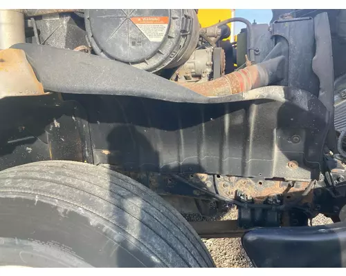 International 4300 Fender, Inner