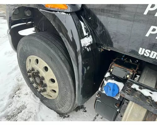 Fender Extension INTERNATIONAL 4300 Dutchers Inc   Heavy Truck Div  Ny