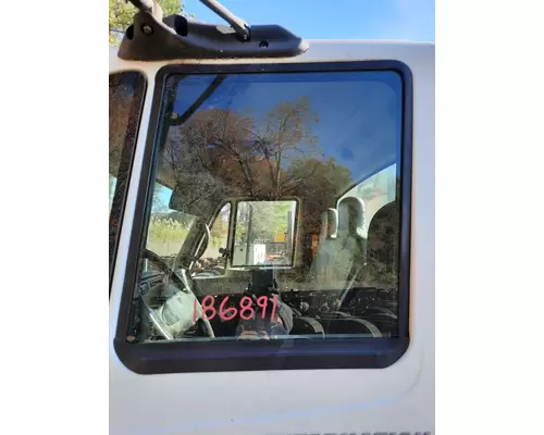 Door Glass, Front INTERNATIONAL 4300 LKQ Heavy Truck Maryland