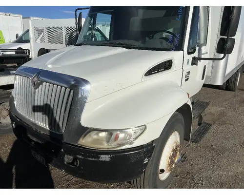 Hood INTERNATIONAL 4300 DTI Trucks