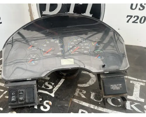Instrument Cluster INTERNATIONAL 4300 DTI Trucks