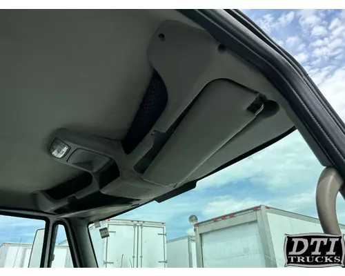 Interior Sun Visor INTERNATIONAL 4300 DTI Trucks