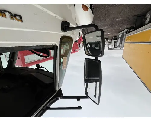 Mirror (Side View) INTERNATIONAL 4300 DTI Trucks